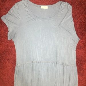 No Comment Boutique - Blue Flowy Short-Sleeved XXL